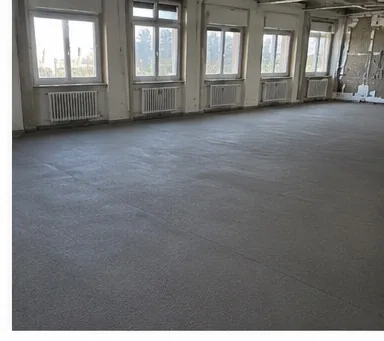 Entkernter Raum nach dem Rückbau